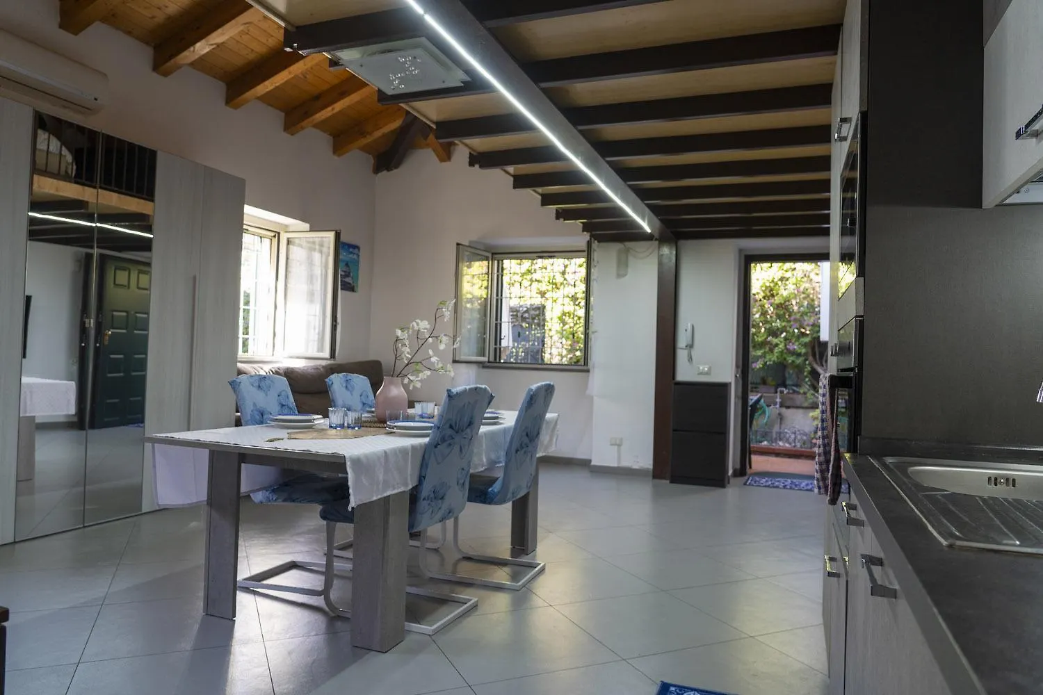 Holiday home Li Cuti House - Lungomare Self Check-In Villa Catania